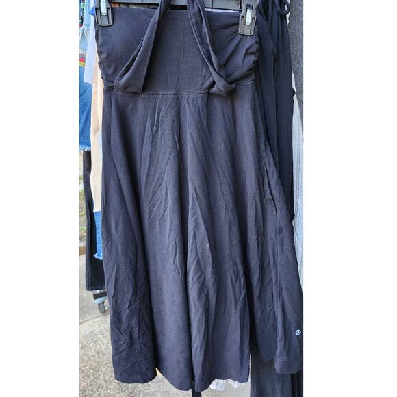 Lululemon Loop De Lulu Reversible Black & White Dress Convertible Straps 6 - Picture 4 of 8